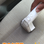 新潟県上越市ほしのじどうしゃでリンサーを使ってスズキ スペーシアのシートをクリーニング中