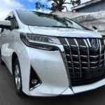 上越市で販売中のトヨタ アルファード ハイブリッド 白 フロント外観