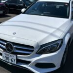 上越市ほしのじどうしゃに入荷したメルセデス・ベンツ C200 白いボディの正面外観